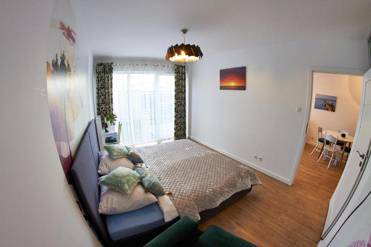 Apartamentyprzymorzu Baltycki Z Miejscem Postojowym I Ogrodkiem Kolobrzeg Exterior photo